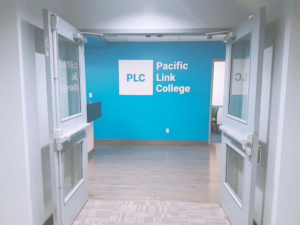Pacific Link Collegeの画像1