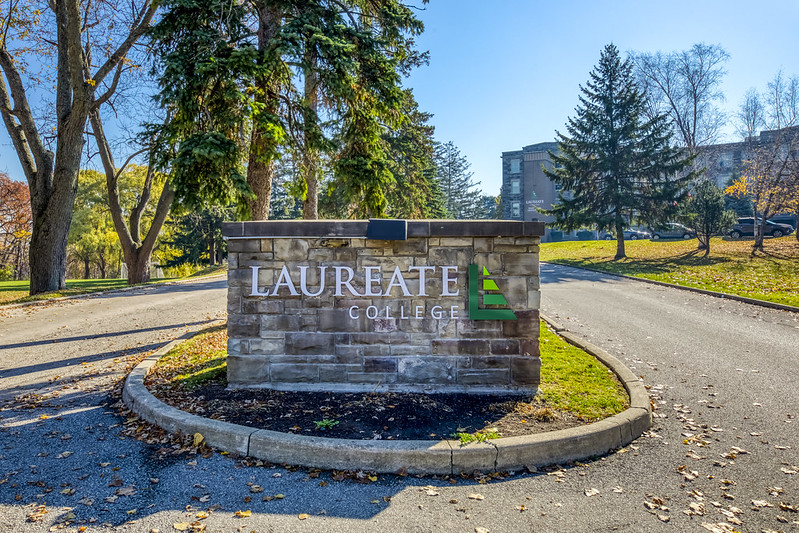 Laureate Collegeのメイン画像
